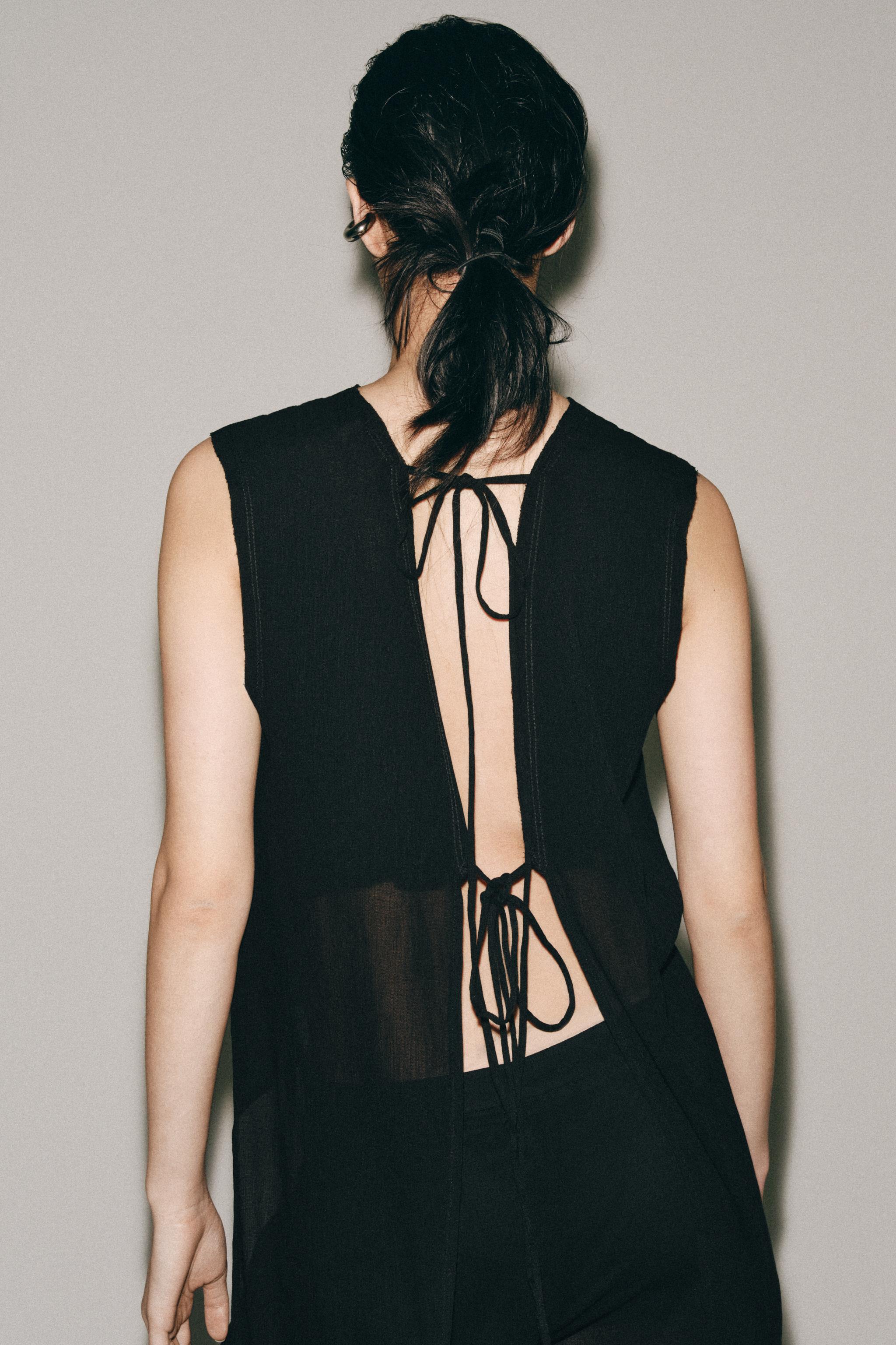 OPEN BACK TOP